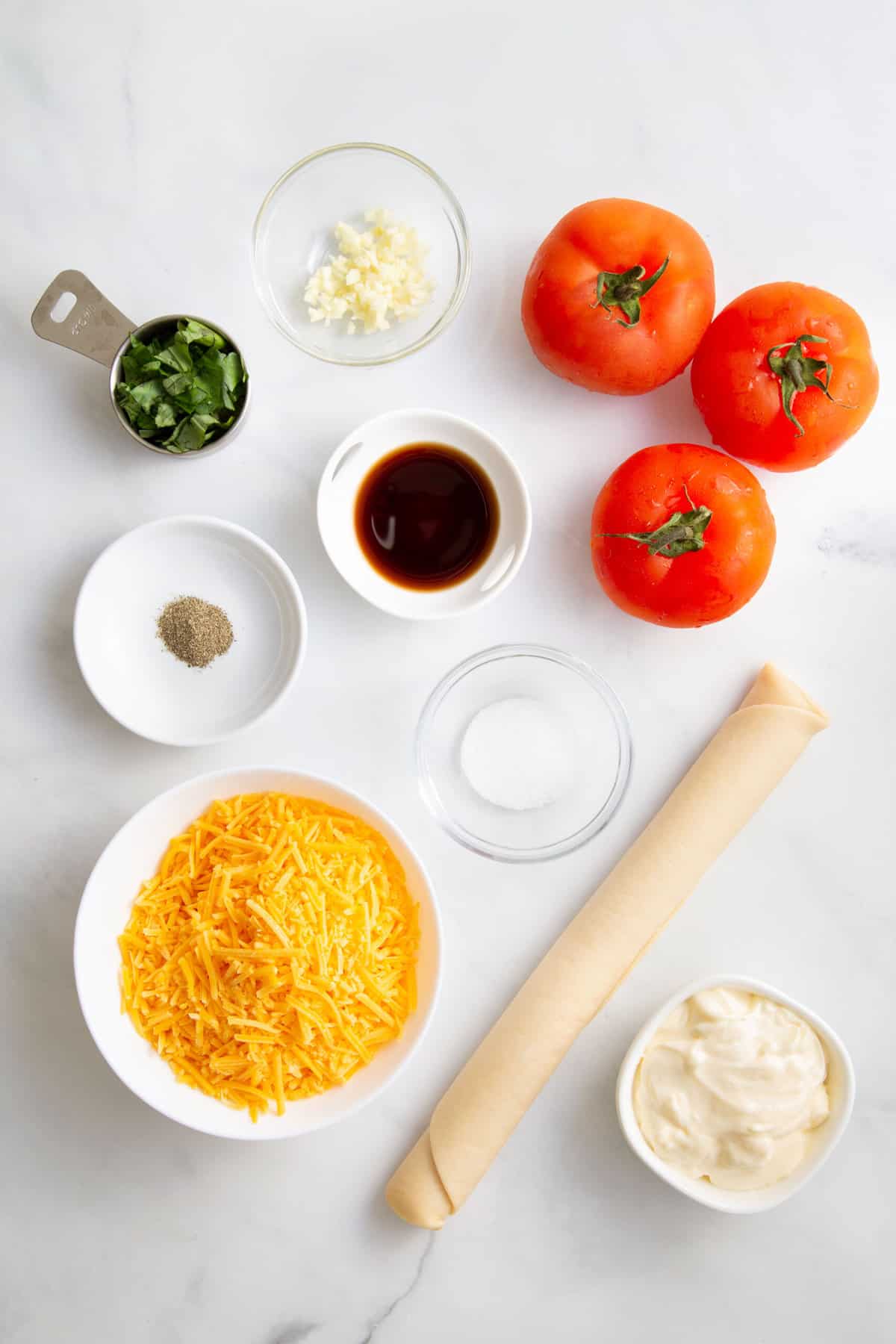ingredients to make southern tomato pie
