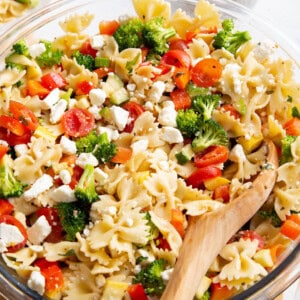 A bowl of summer vegetable pasta salad.