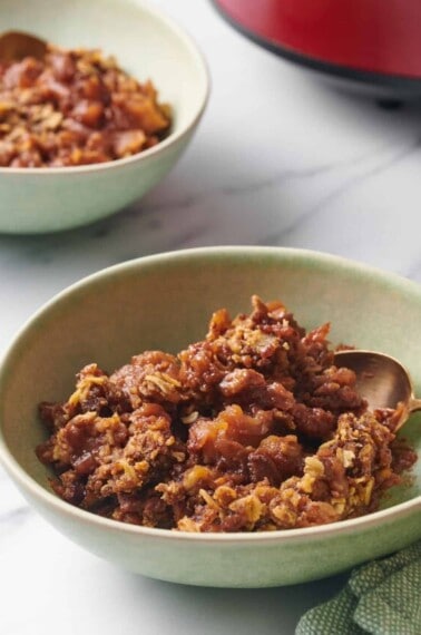 cropped-Crockpot-Apple-Crisp-Hero-7.jpg