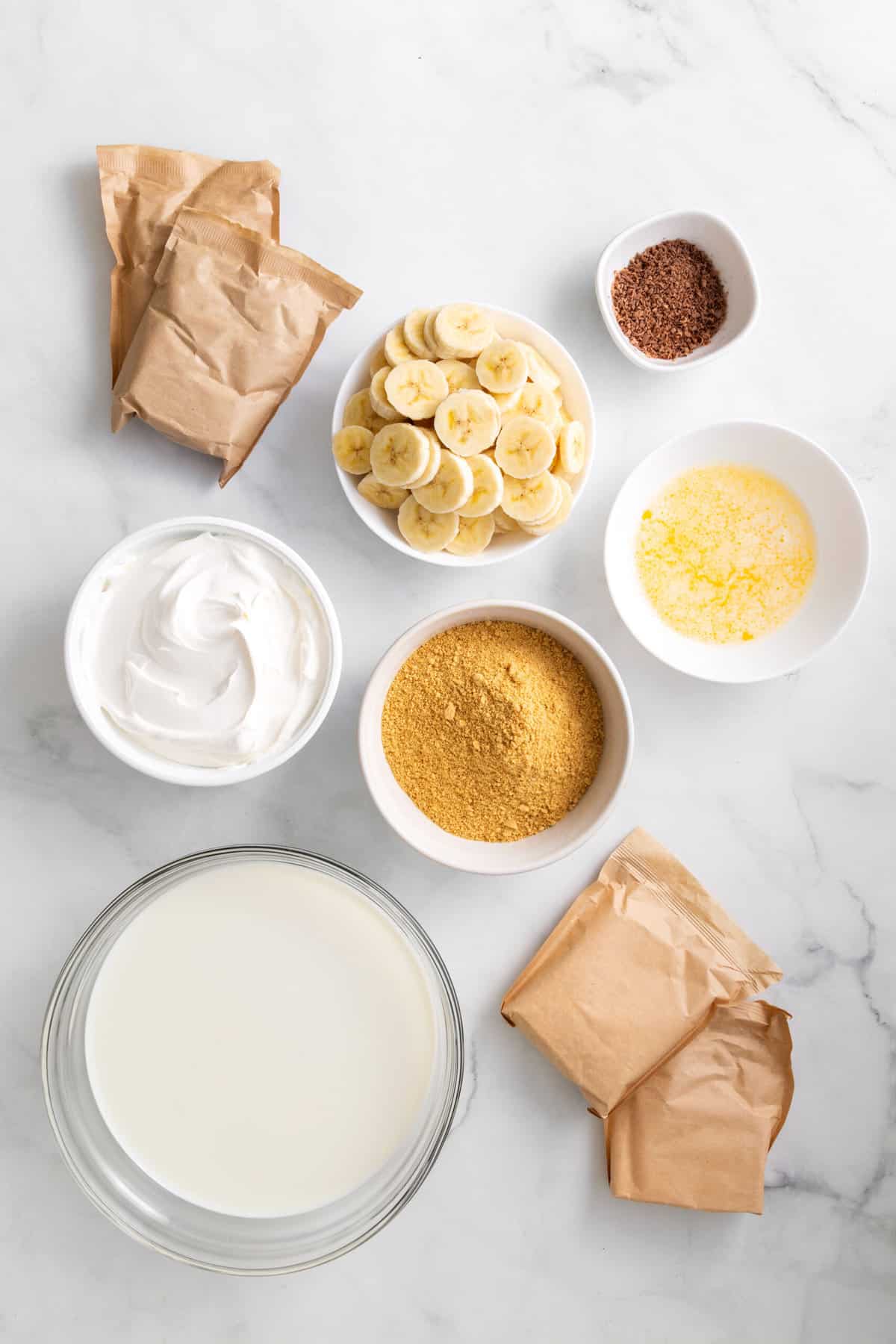 ingredients to make chocolate banana puddings bars