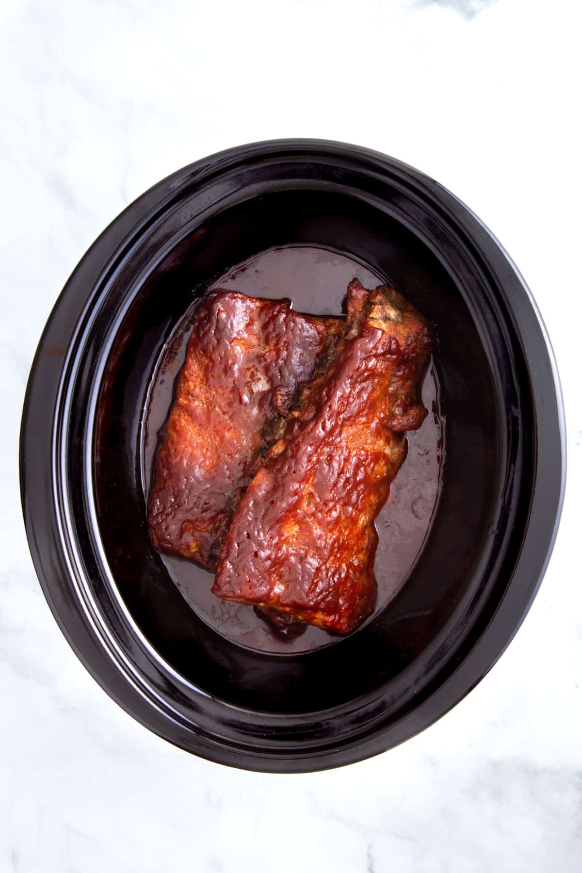 cooked ribs in a slow cooker.