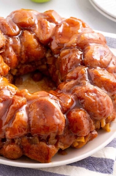 caramel-apple-monkey-bread-hero-1