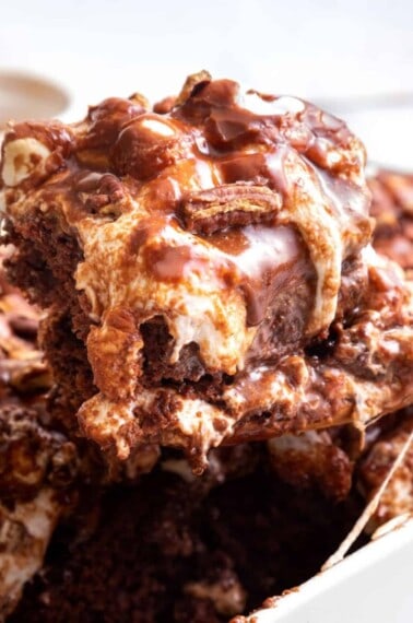 mississippi-mud-cake-hero-6
