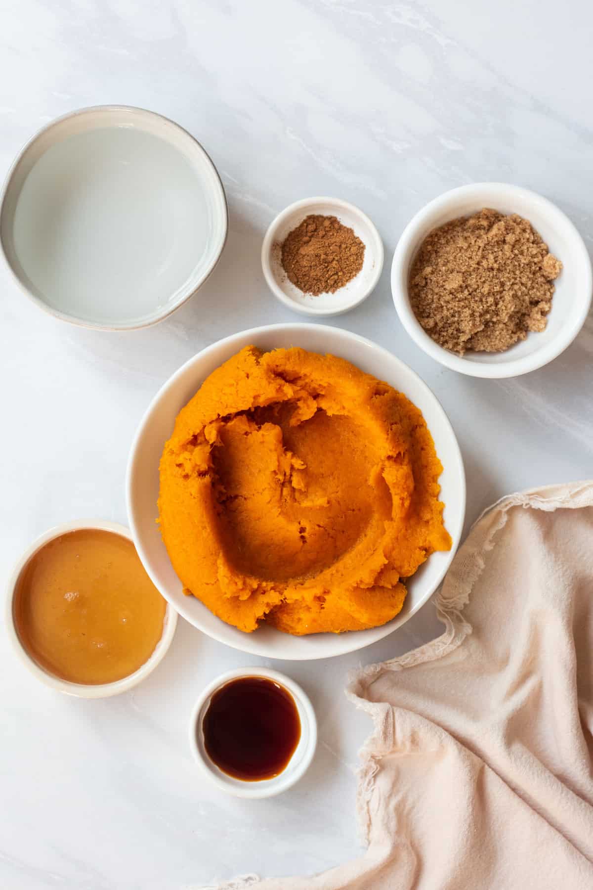ingredients to make pumpkin butter
