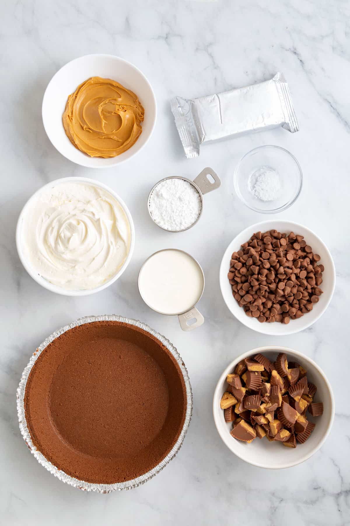 ingredients to make reese's peanut butter pie.