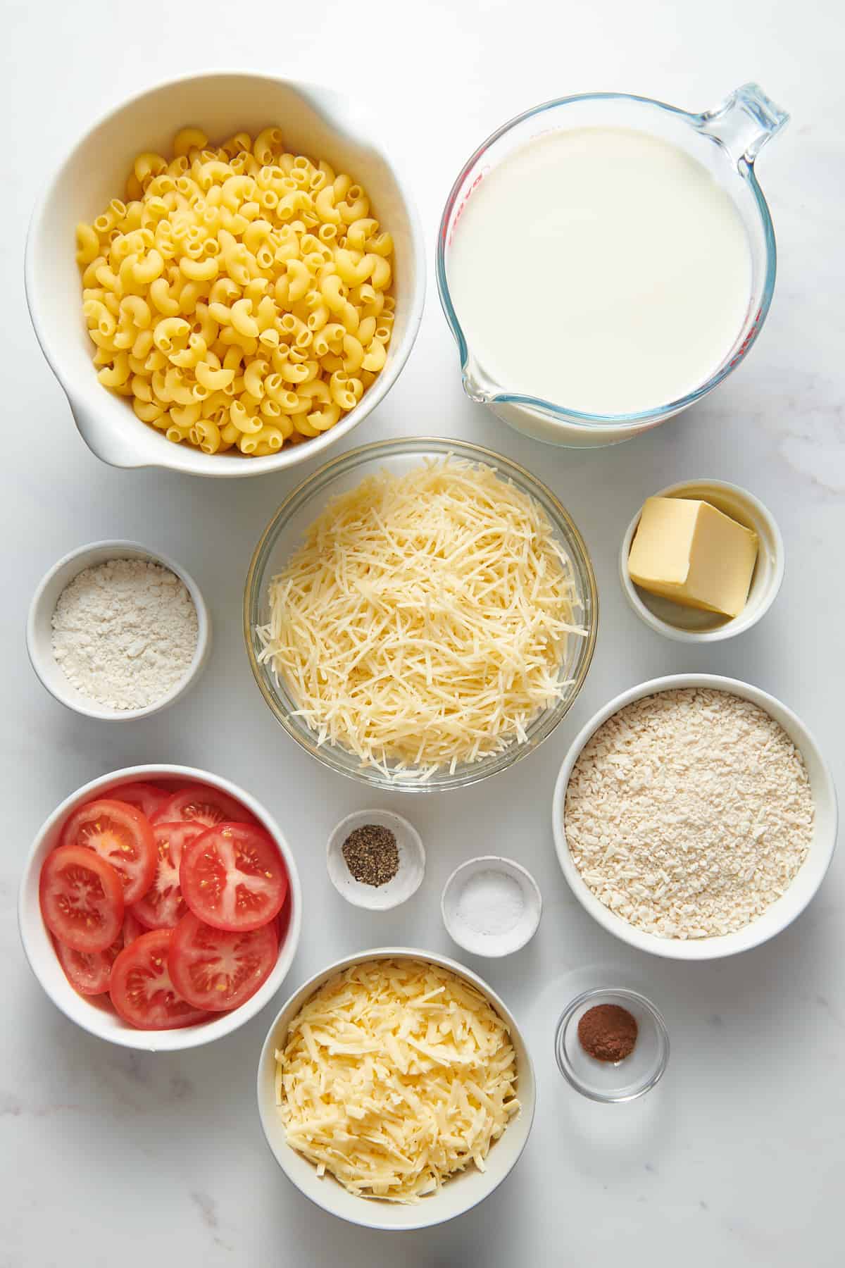 ingredients to make ina garten mac and cheese. 