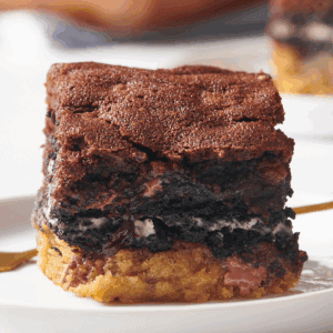 A slutty brownie on a plate.