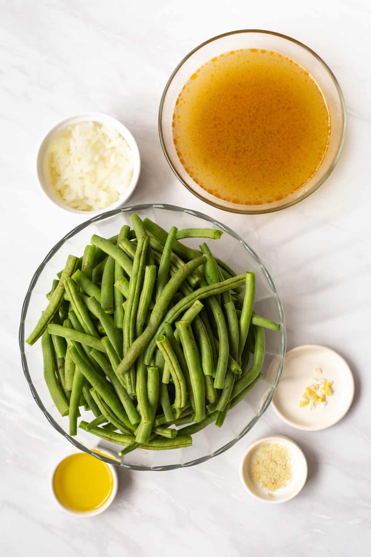 ingredients to make instant pot green beans. 