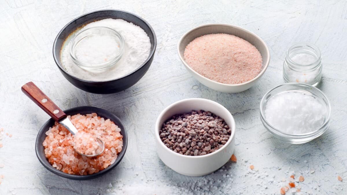 Bowls of different types of salt.
