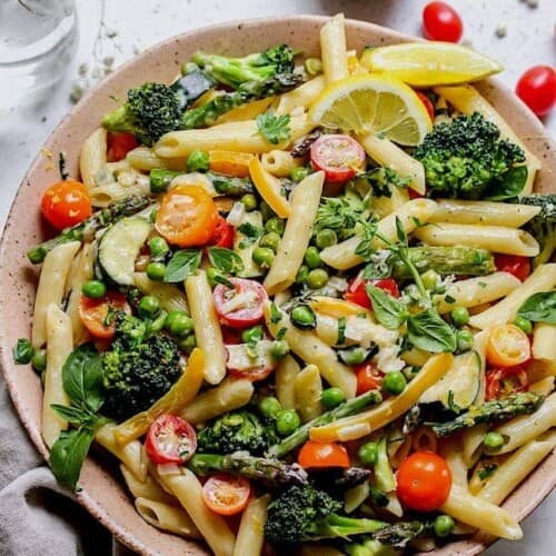 pasta primavera with tomatoes and greens