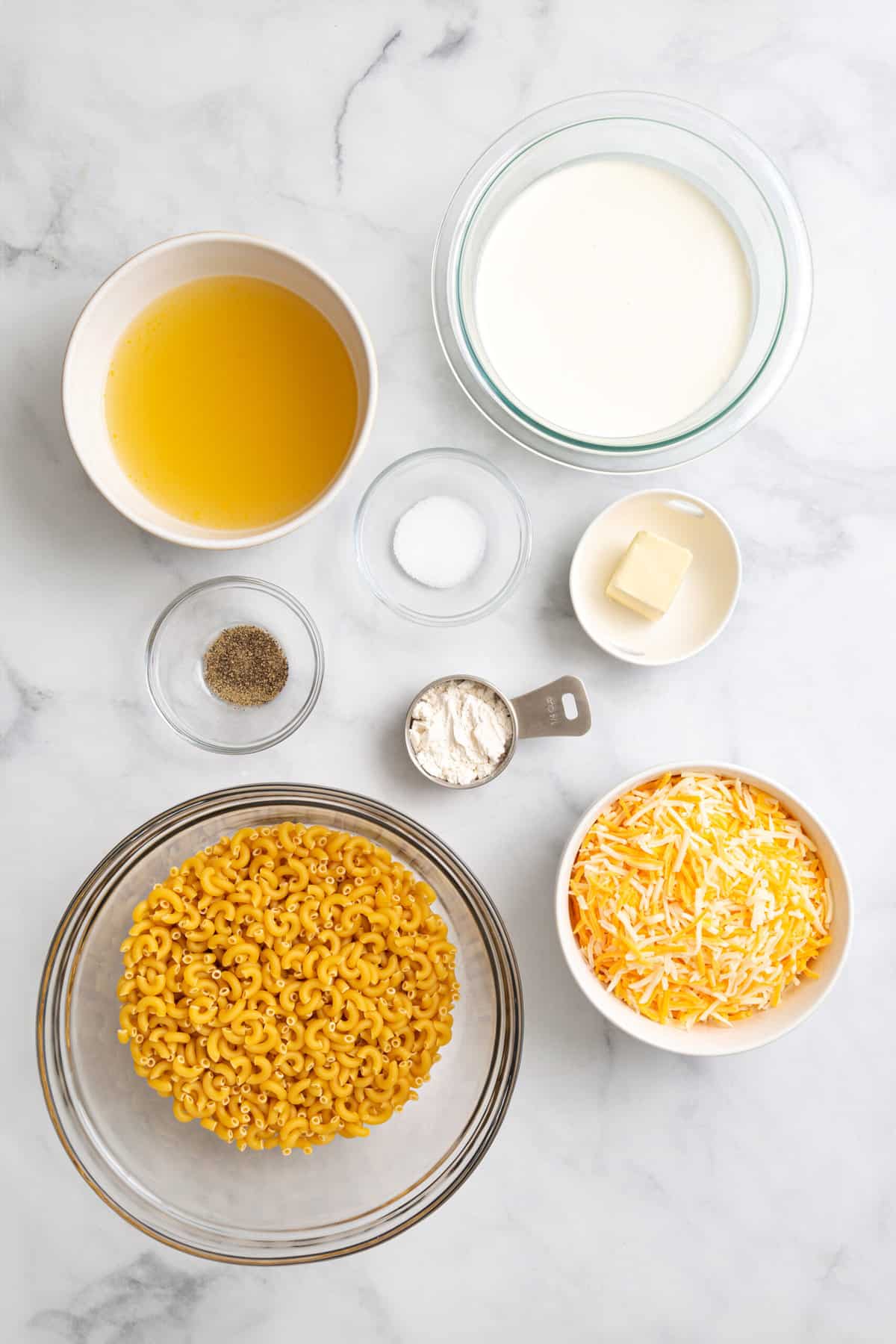 ingredients to make cracker barrel mac and cheese. 