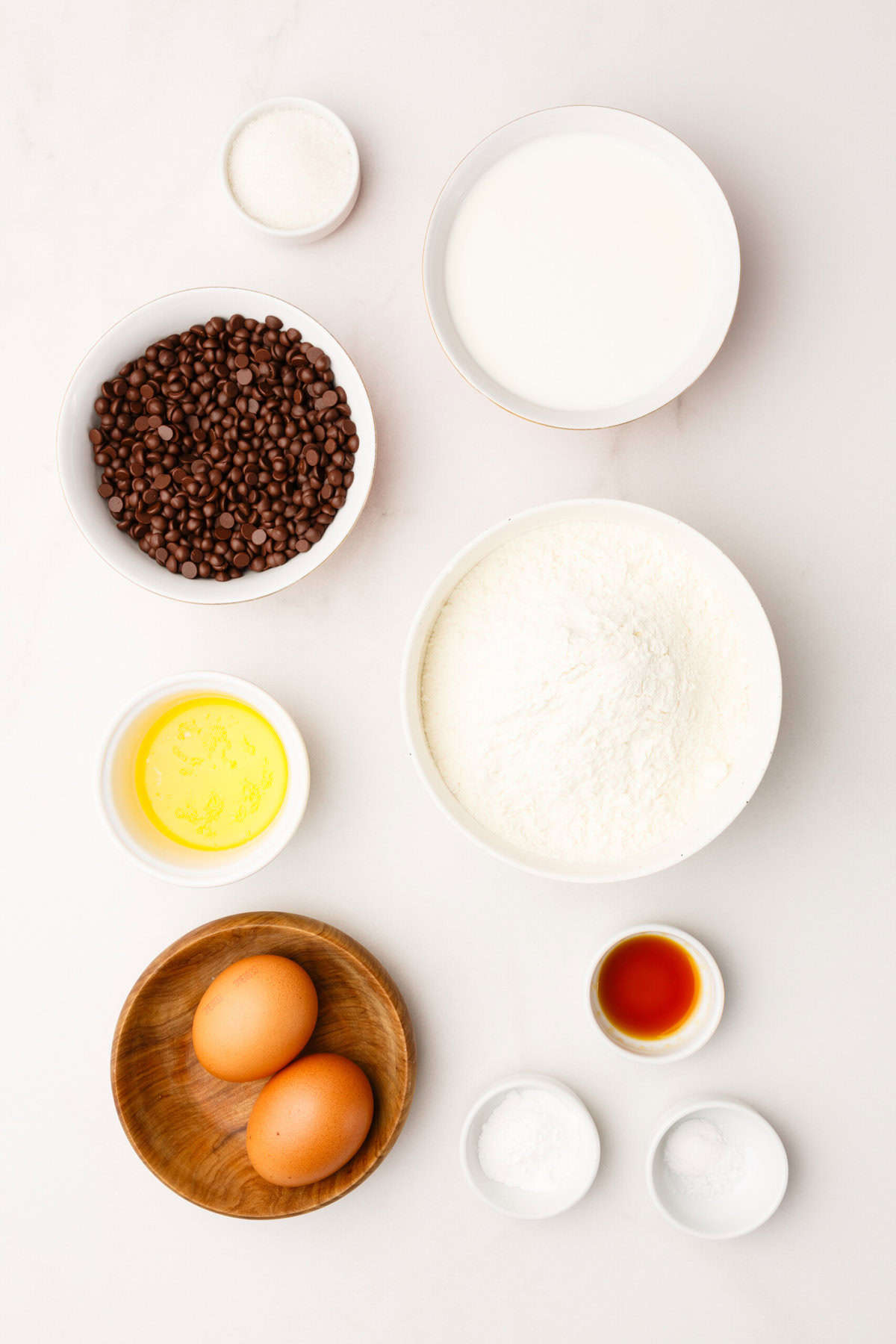 Ingredients to make chocolate chip pancakes.