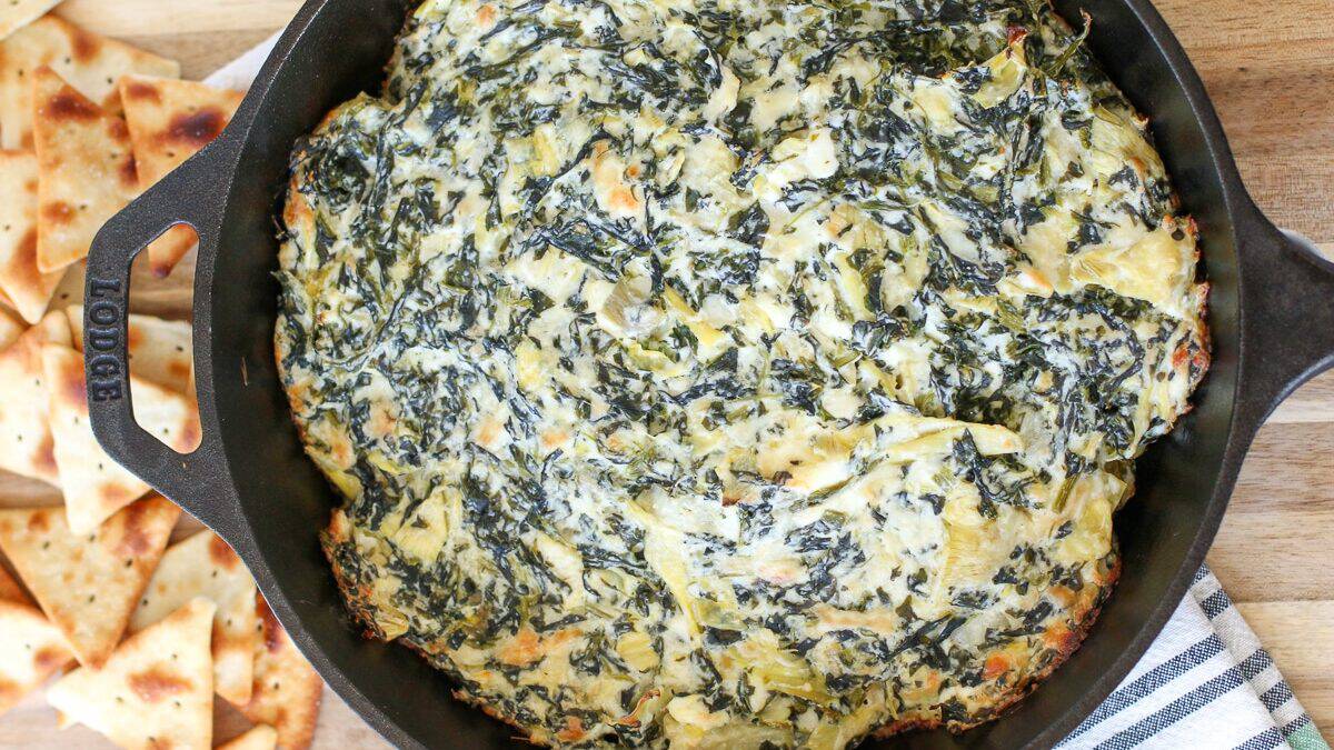 Ever wonder how to make spinach artichoke dip perfectly creamy? Try this perfect baked, hot spinach artichoke dip. #dip #spinach #appetizer #allthingsmamma | allthingsmamma.com