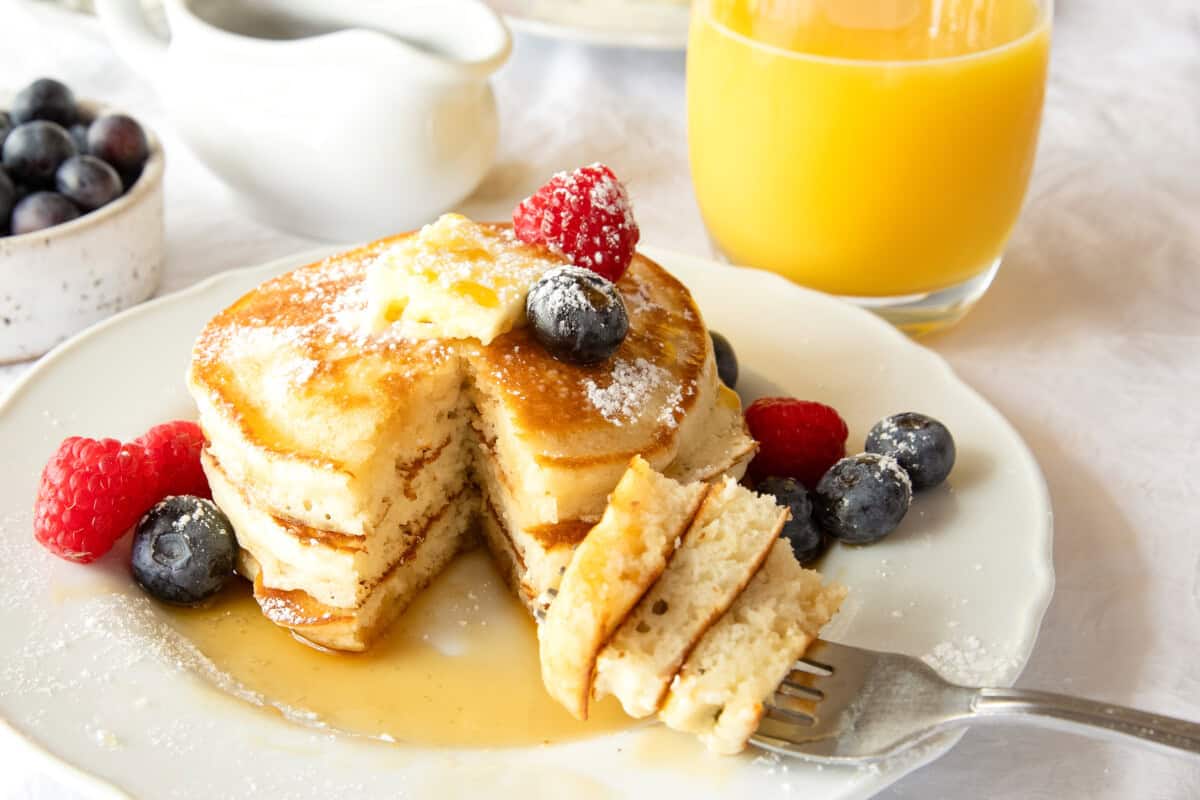 pancakes on a plate