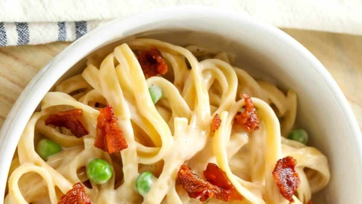 Rich, creamy Fettuccine Carbonara Recipe