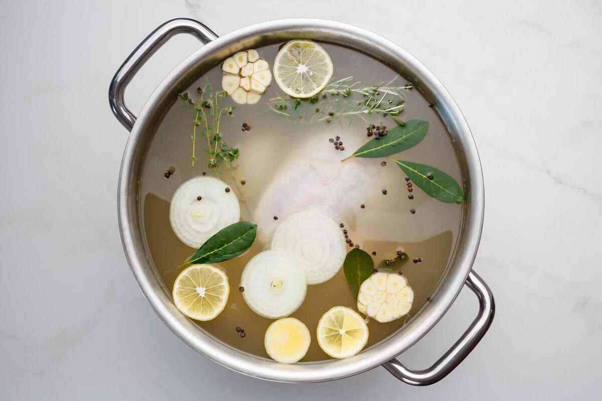 Turkey in pot of brine.