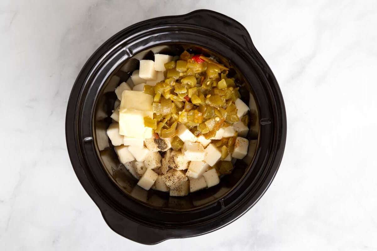 Ingredients for velveeta queso in slow cooker.