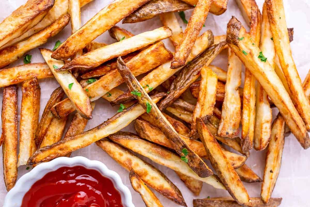 air fryer french fries with ketchup