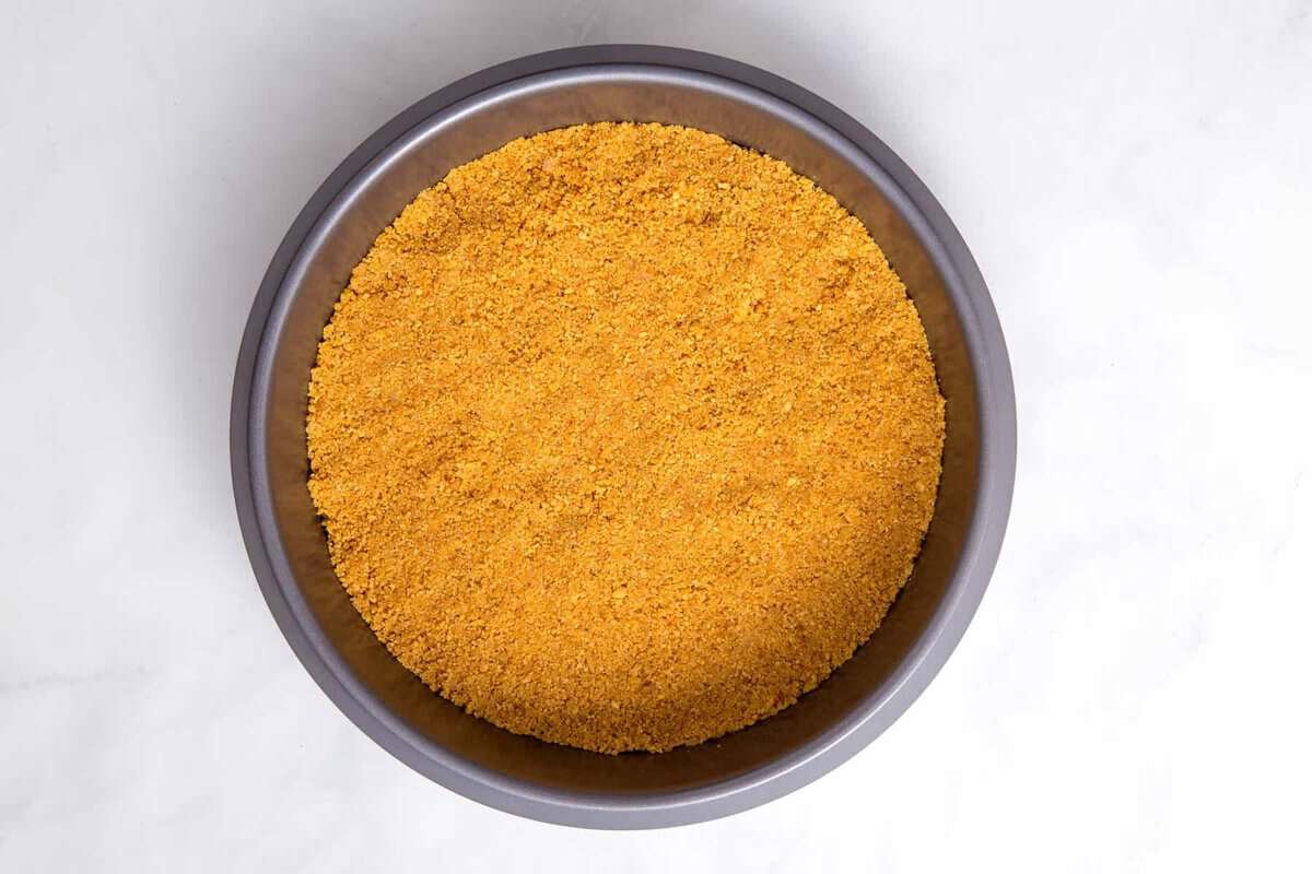 Graham cracker crust in pan.